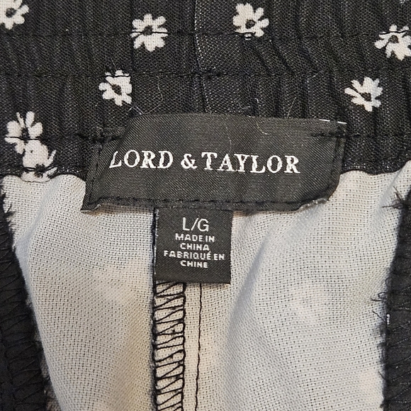 BOGO Free🦋 Lord & Taylor Floral Print Pull On Pants - Picture 8 of 16